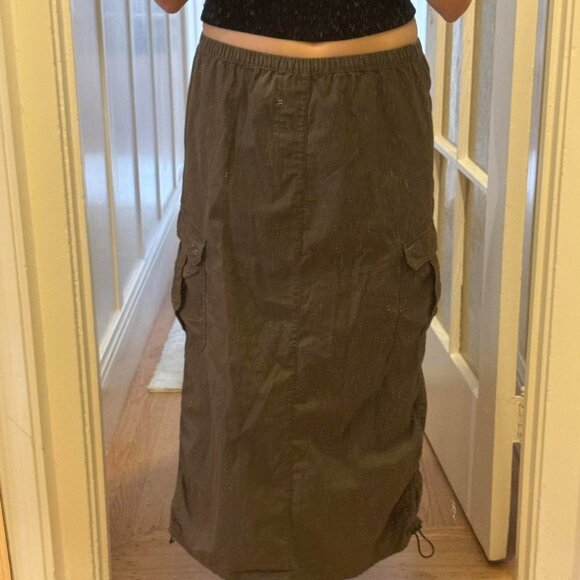 H&M cargo skirt - Picture 5 of 5